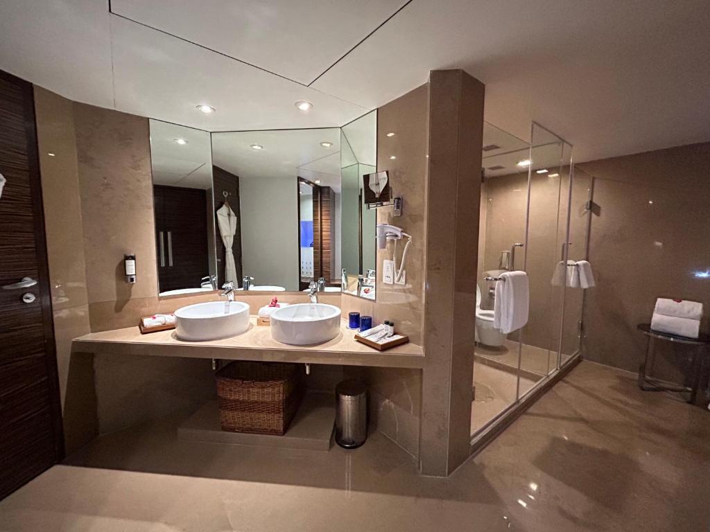 Koupelna v ubytování Fortune Select SG Highway, Ahmedabad - Member ITC Hotels' Group