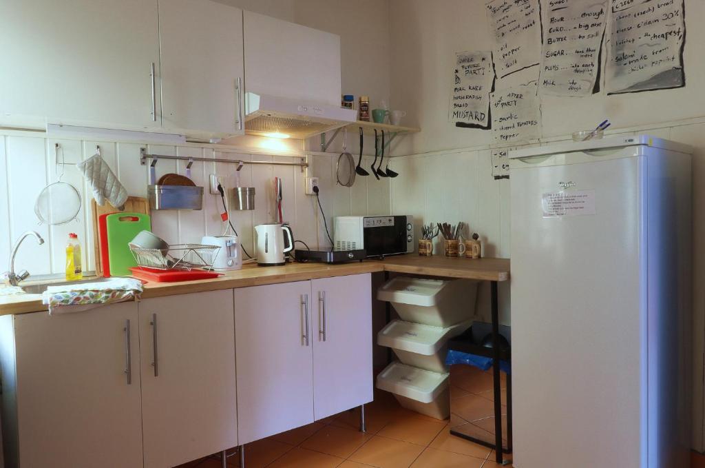 Una cocina o kitchenette en Hostel Franz Kafka