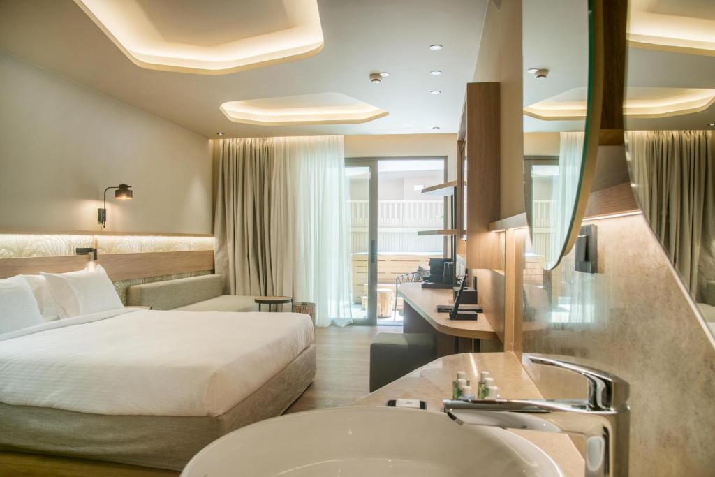 SENSEANA Sea Side Resort & Aquadventure - 18