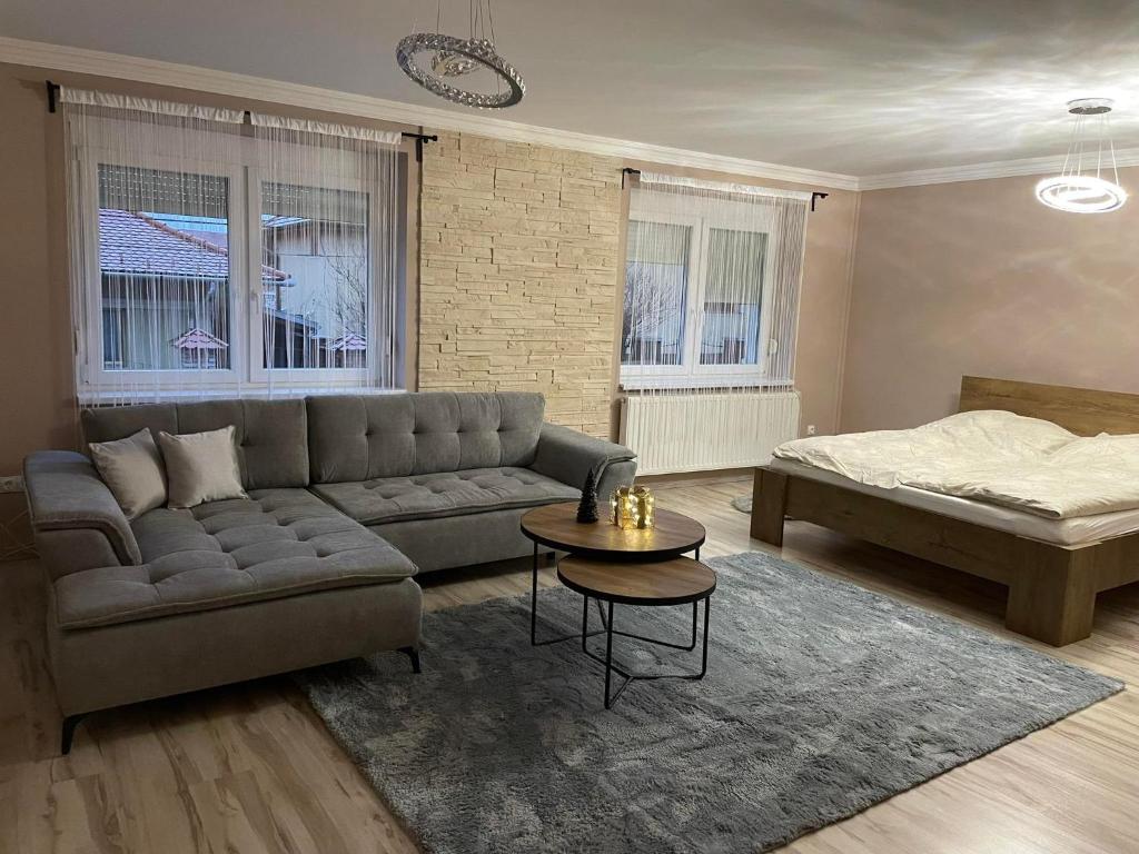 Barátság Forever Vendégház 3300 Eger, 2 Fejedelem utca kép - 1