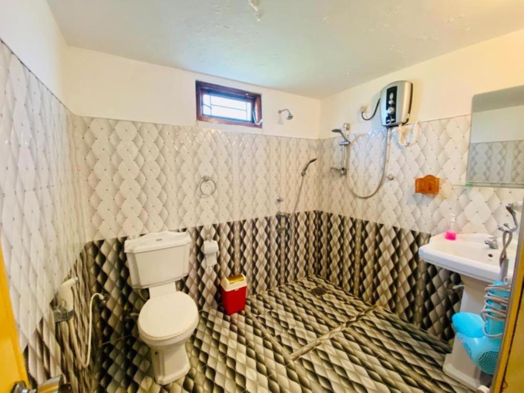 Rock Lake Home Stay - 19