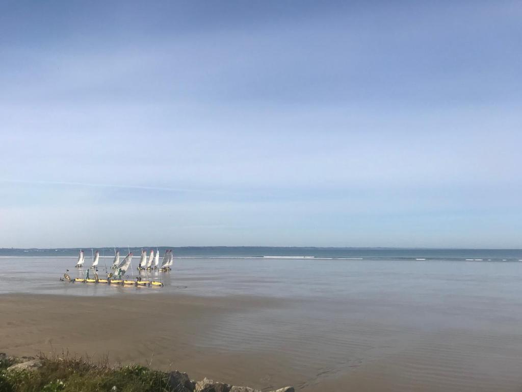 Fotografia z galérie ubytovania Maison Ti Ar Roz à la Campagne et proche de la Mer v destinácii Guengat