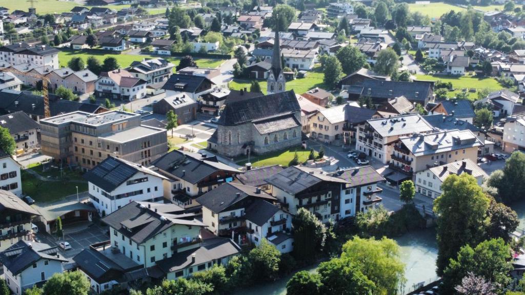 Nespecifikovaný výhled na destinaci Bruck an der Großglocknerstraße nebo výhled na město při pohledu z bed and breakfast