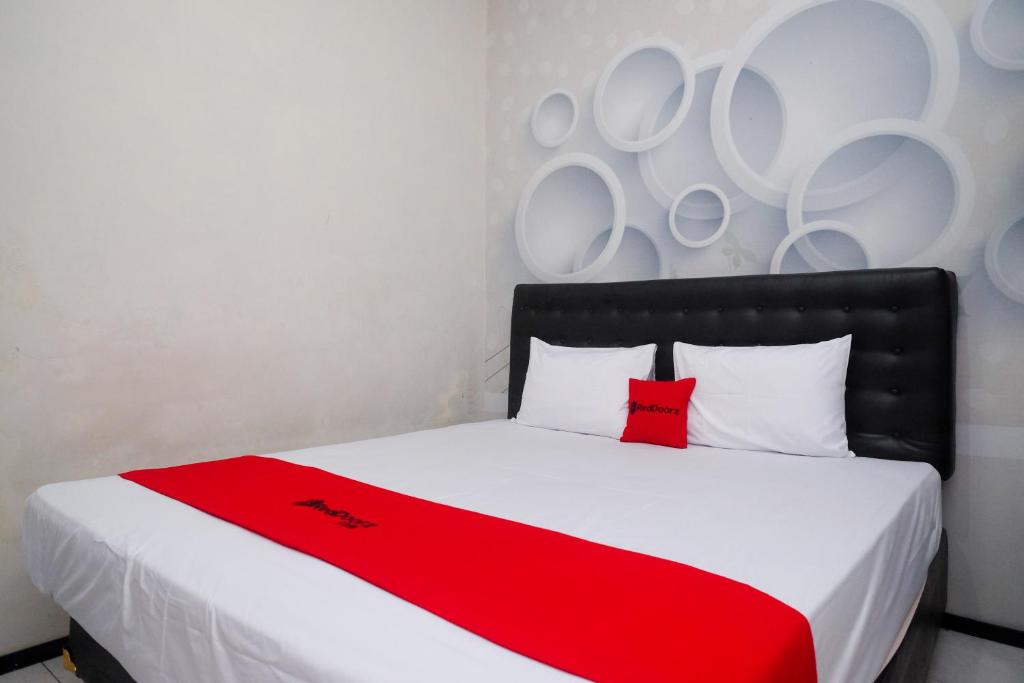 RedDoorz @ Griya Bougenville Magelang - Chambre Double
