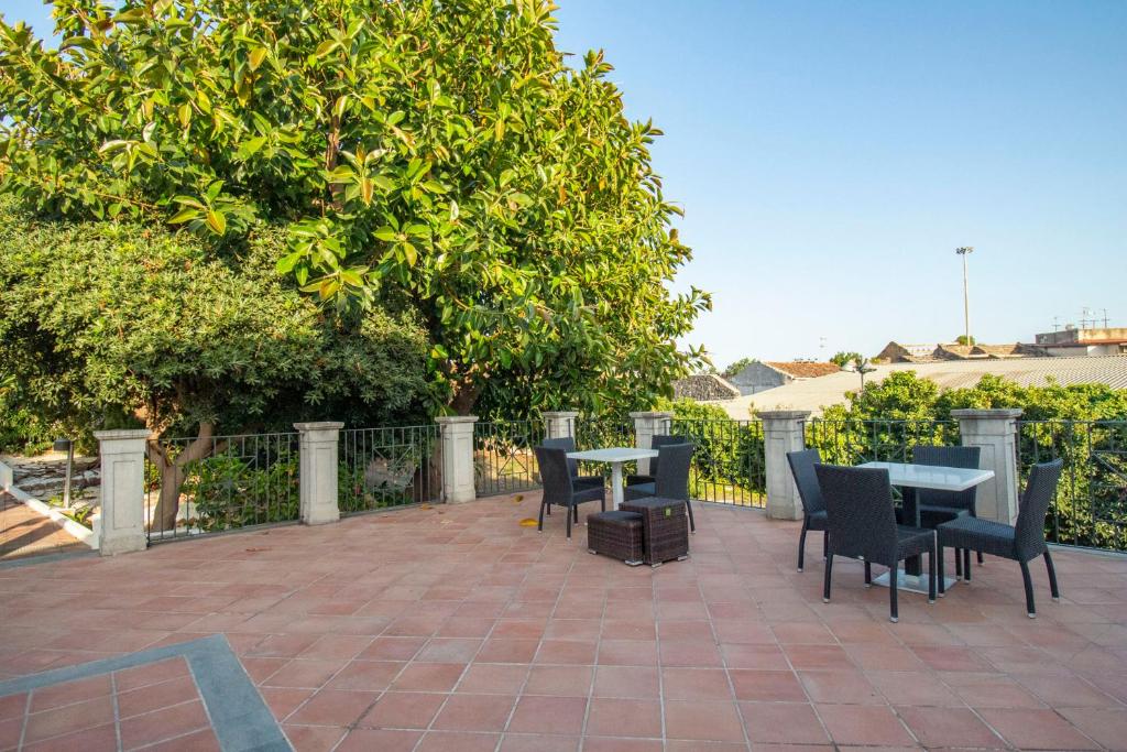 Royal Playa Suite and Apartament -private parking- self chek out - Resim 41