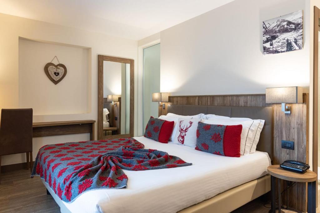 Olimpia Hotel - Habitación Superior Con Balcón