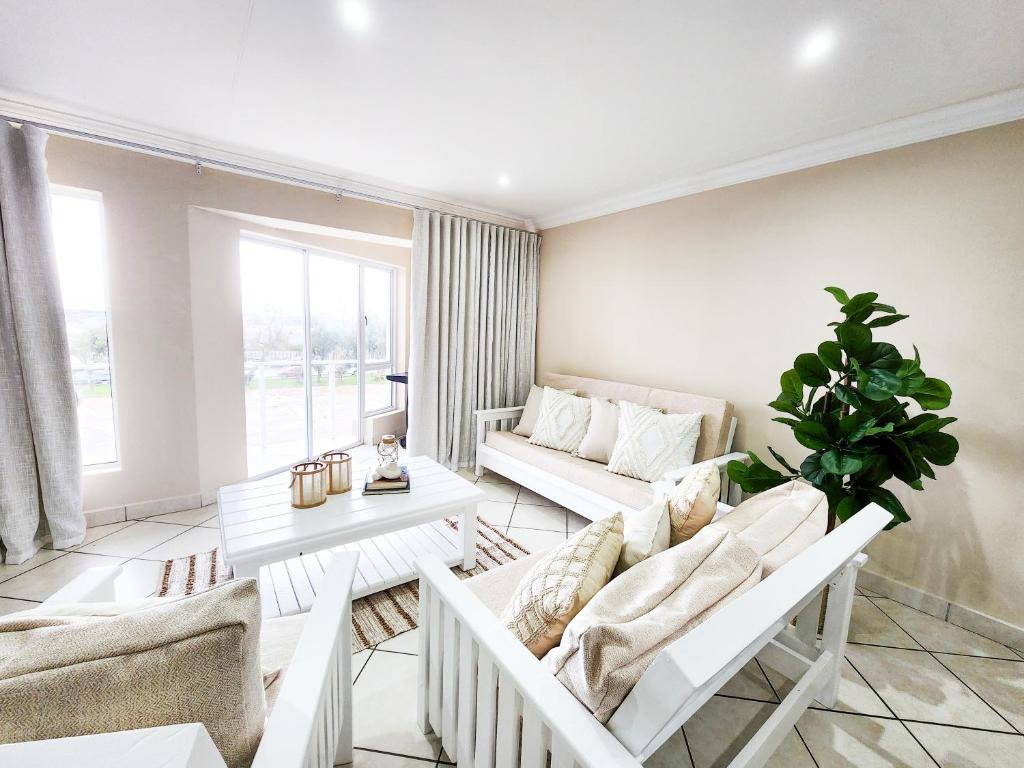 Neptune's Terrace, Jeffreys Bay (updated prices 2024)