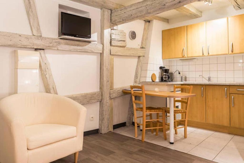 Historic city center - Petite Venise suites – photo 23