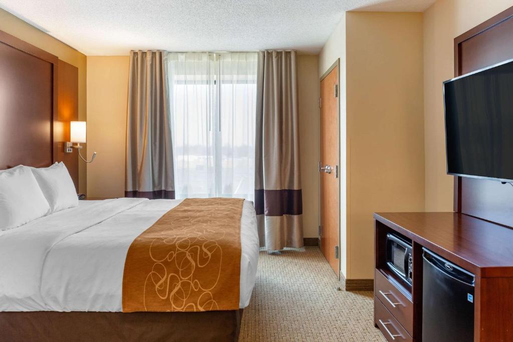 Comfort Suites Lancaster Amish Country photo