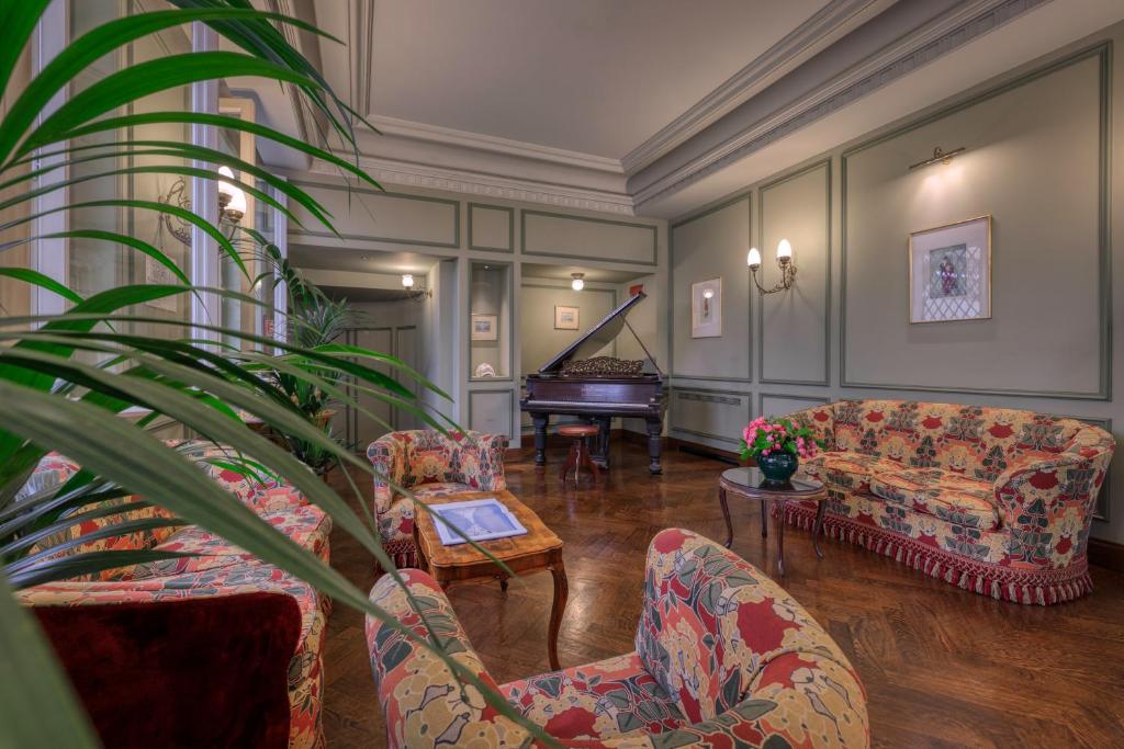 Posezení v ubytování Hotel Locarno
