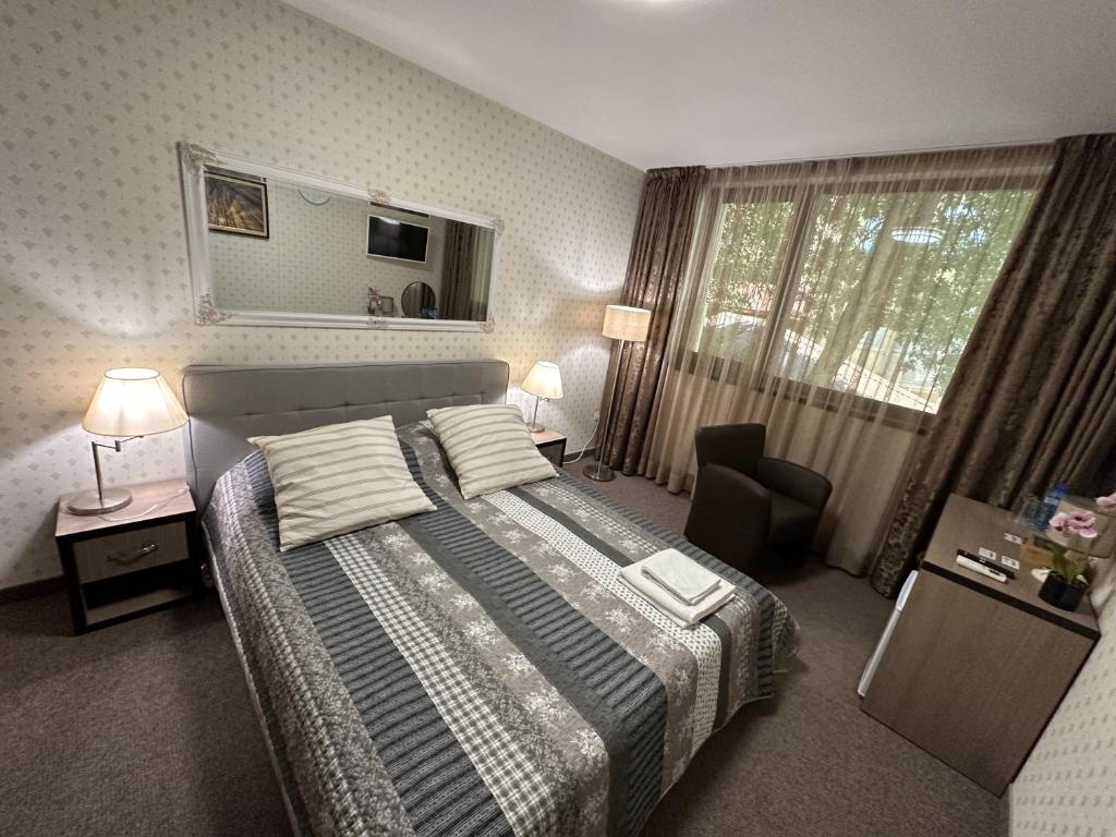 Хотел АВРОРА - Economy Double Room