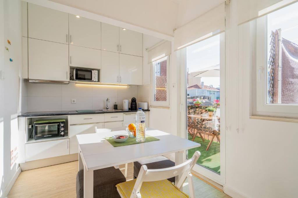 Kuchyň nebo kuchyňský kout v ubytování Covelo Park Apartment