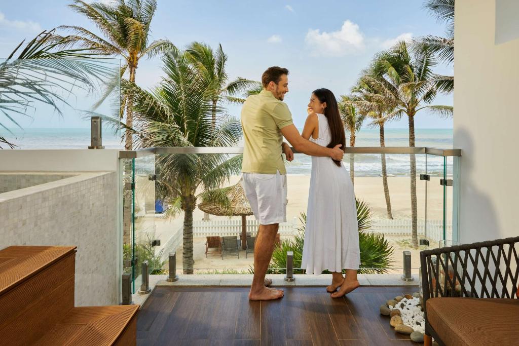 Biệt Thự 3 Phòng Ngủ Có Hồ Bơi Riêng - Nhìn Ra Bãi Biển