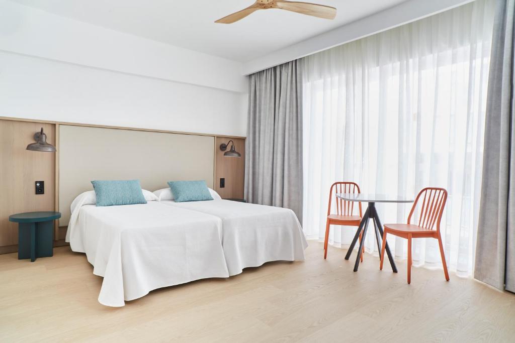 Excelsior Estudios & Apartamentos, San Antonio – Updated 2023 ...