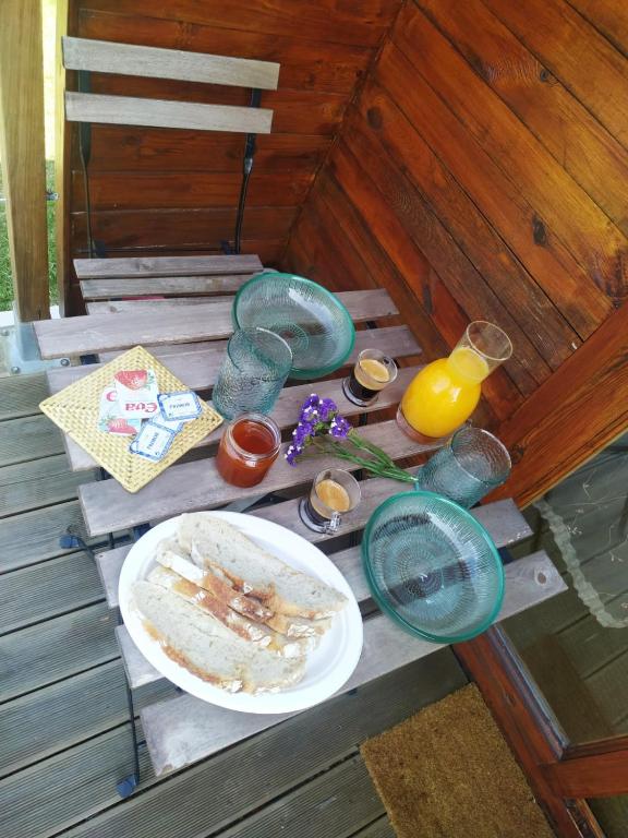 Jídlo v luxury tent nebo okolí