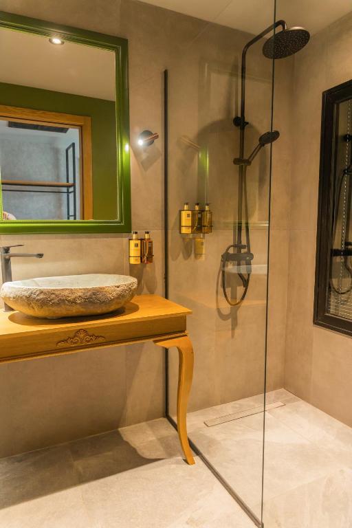 A bathroom at The LODGE Hotel