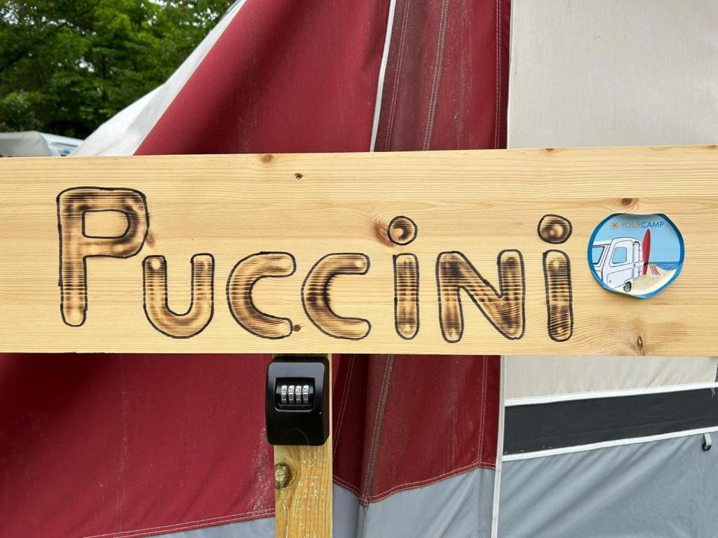 Certifikát, hodnocení, plakát nebo jiný dokument vystavený v ubytování Your Camp Kormoran