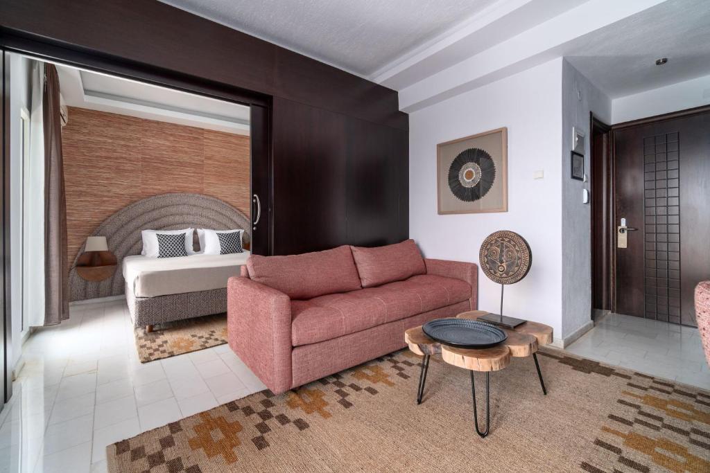 Photo de la galerie de l'établissement Arco Beach Hotel, à Agia Paraskevi