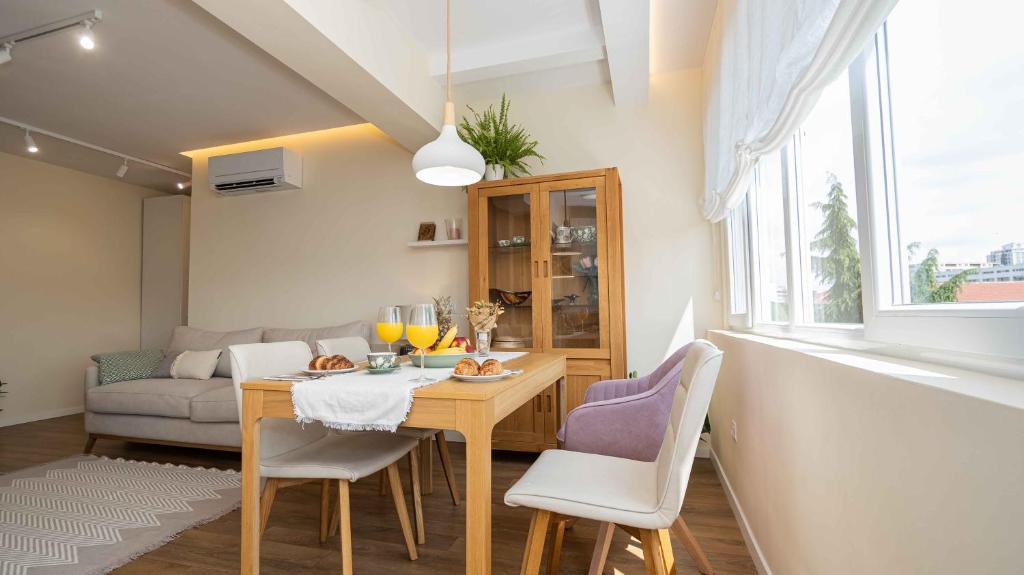 Posezení v ubytování Central DELUXE Apartment