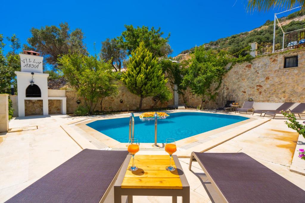 The swimming pool at or close to Villa Asya 2
