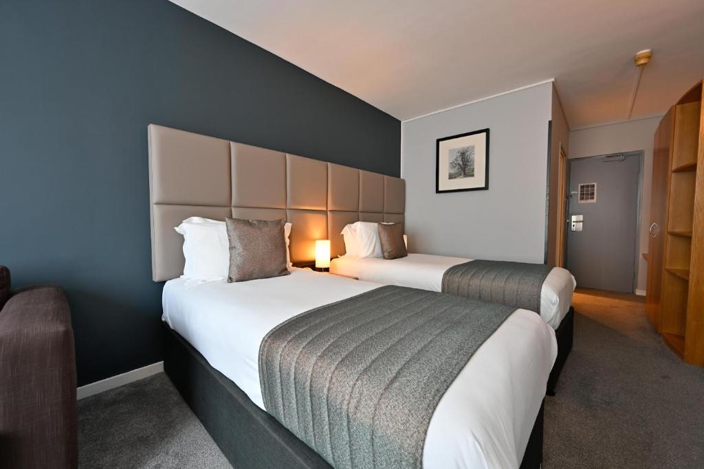 Kensington Court Hotel - Earls Court - Resim 8