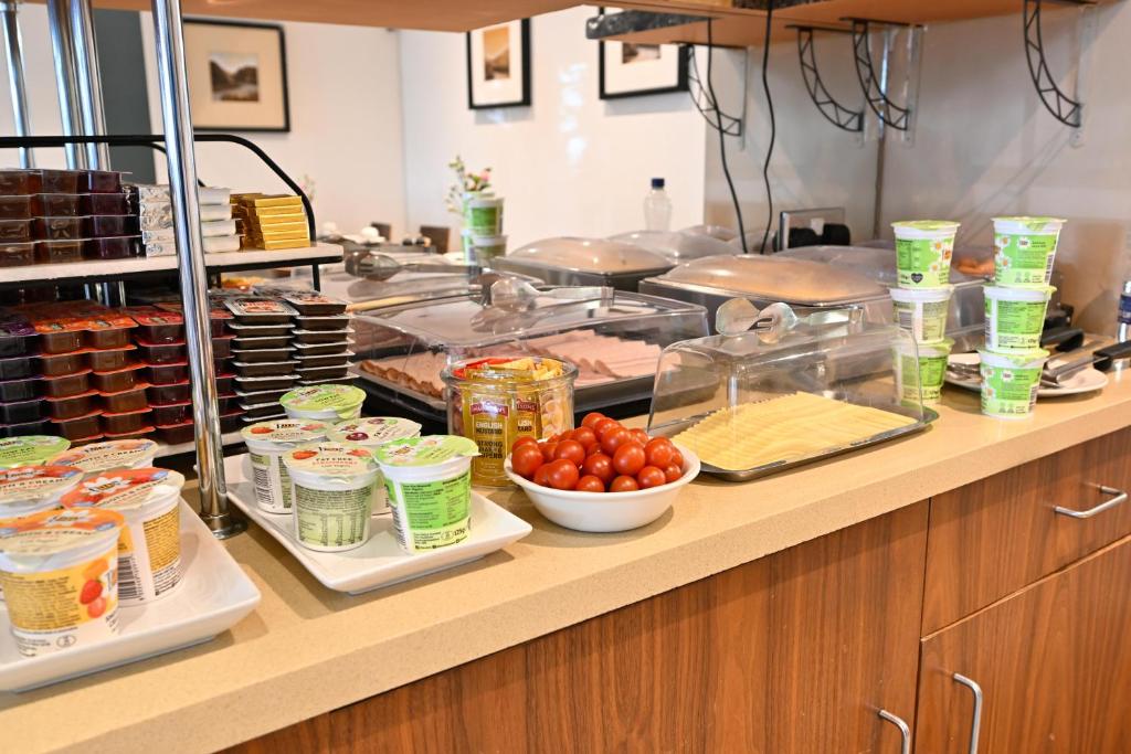 Kensington Court Hotel - Earls Court - Resim 9