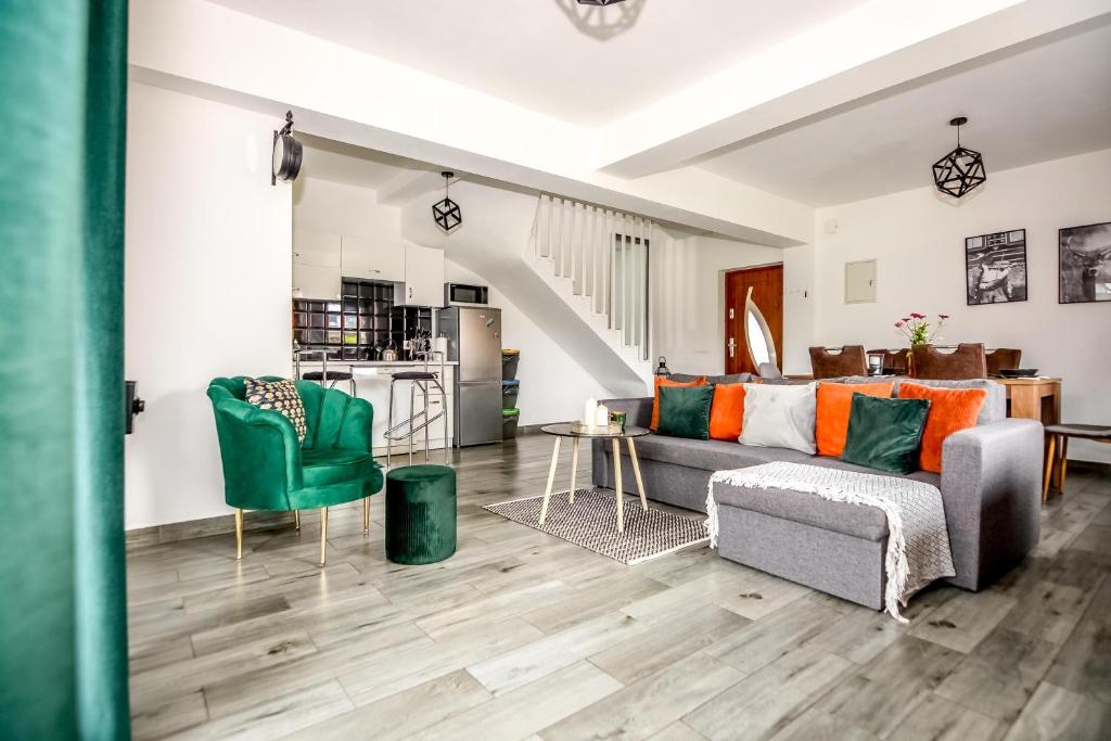 Posedenie v ubytovaní Apartamenty Dwupoziomowe Na Dwa Widoki z Jacuzzi & Sauna