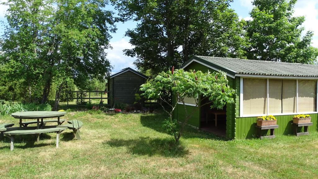 Kastani Camping - Chambre Quadruple Avec Vue Sur Jardin