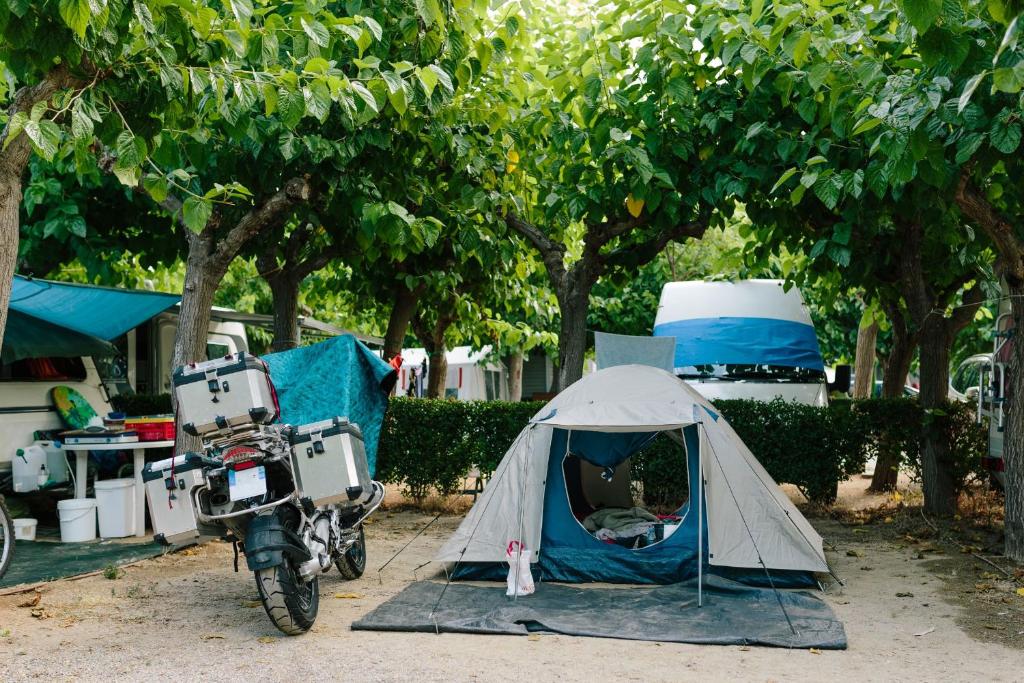 Camping La Llosa - Empty Spot (Bring Your Own Caravan Or Tent)
