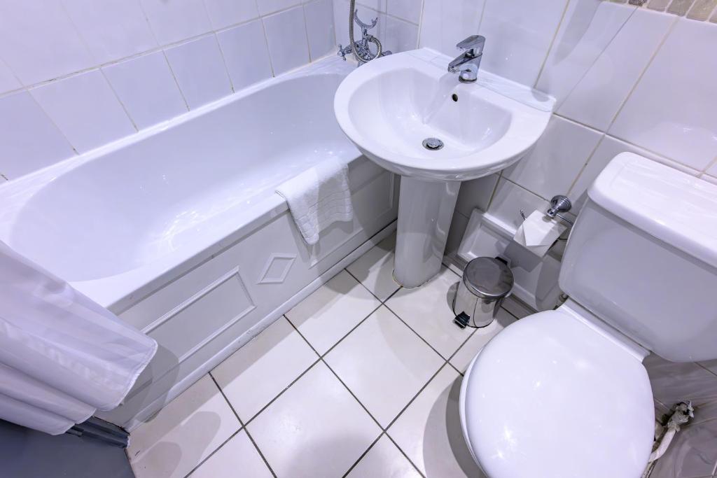 Kensington Court Hotel - Earls Court photo