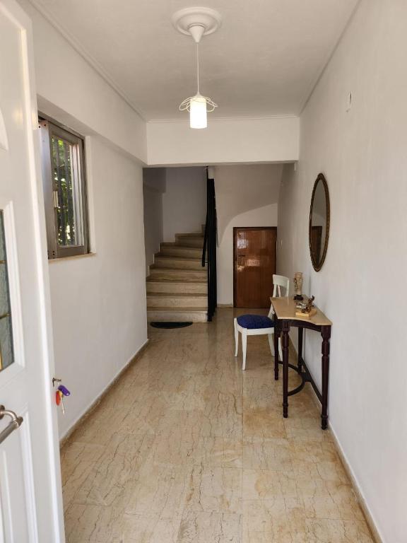 Fotografie z fotogalerie ubytování Queen Aspri apartment 3' min to the beach! v destinaci Antikyra
