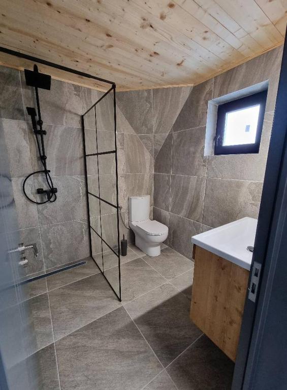 Koupelna v ubytování A Frame Chalet By Superski