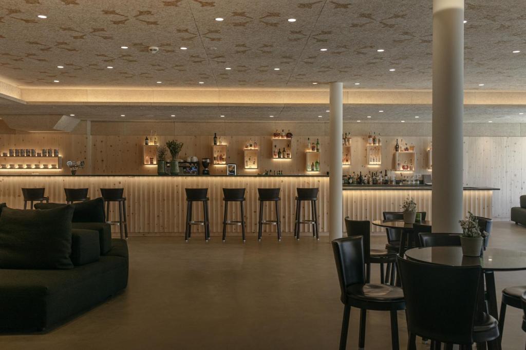 Lounge nebo bar v ubytování Naturhotel Leitlhof