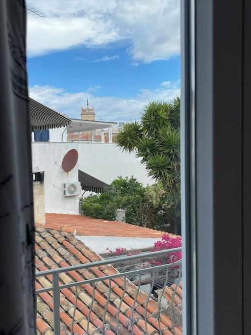 Balkón nebo terasa v ubytování Nano's House Οροφοδιαμέρισμα στο κέντρο