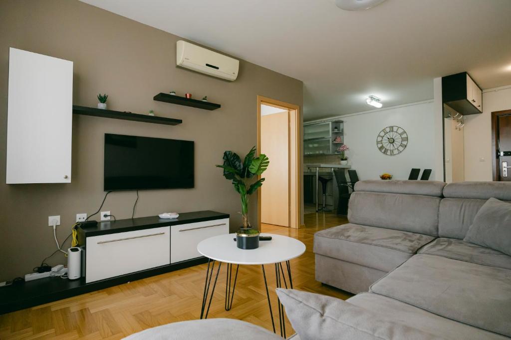 Ladenta apartman*** - 17