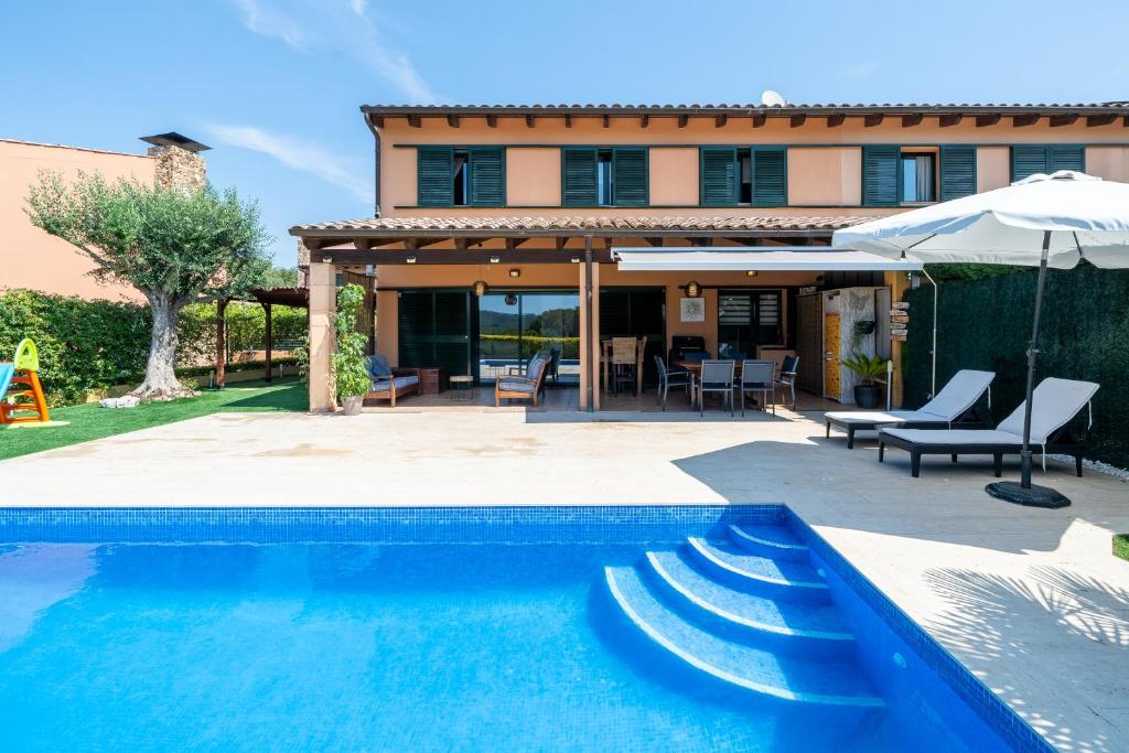 Fotografie z fotogalerie ubytování Hauzify I Villa Sagrera v destinaci Santa Cristina d'Aro