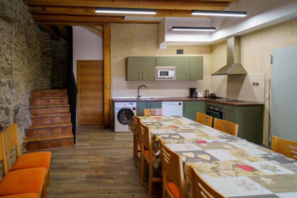 Kuchyň nebo kuchyňský kout v ubytování Casa Barambán