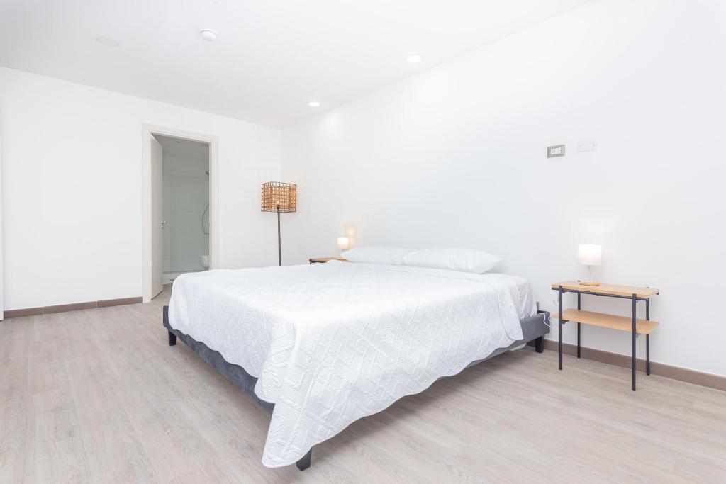 Boutique Apartments Panamá Marbella - Three-Bedroom Apartment
