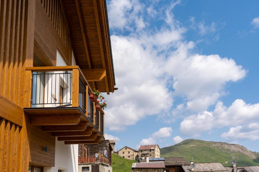 Nespecifikovaný výhled na hory nebo výhled na hory při pohledu z apartmánu