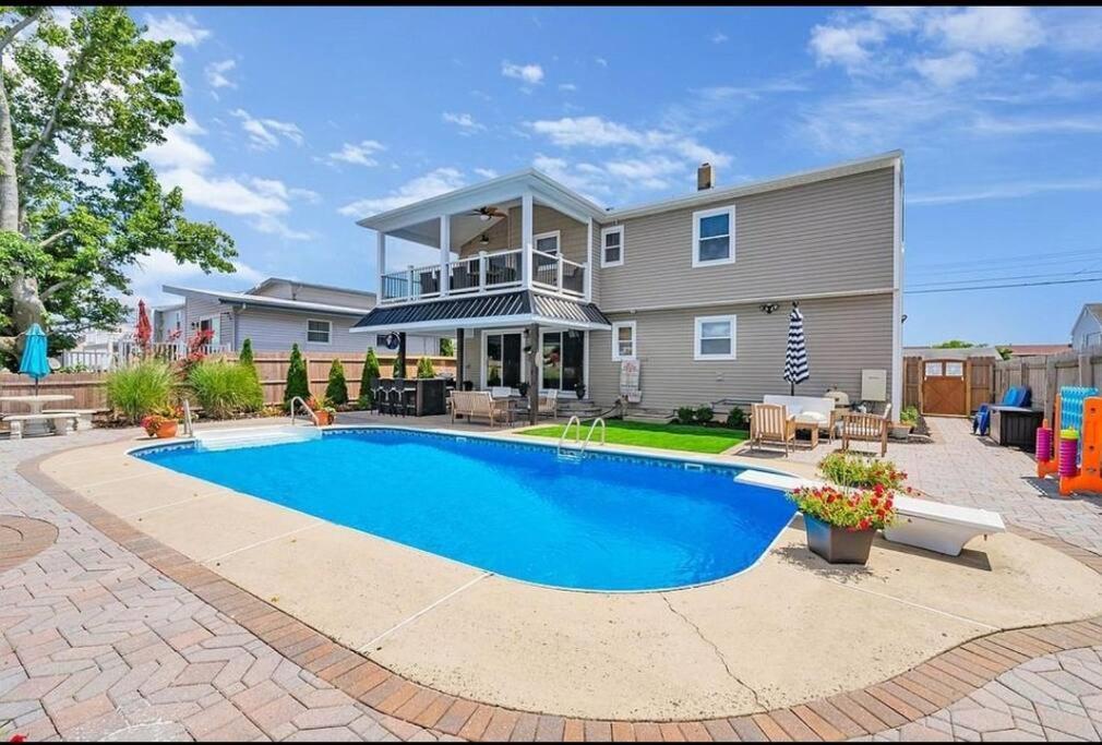 Jersey Shore Beach House with Heated Salt Pool, Berkeley Shores