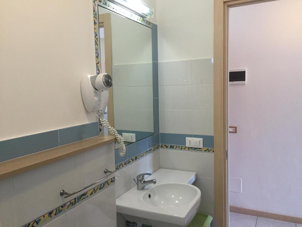 A bathroom at Bibione Residence Apartments