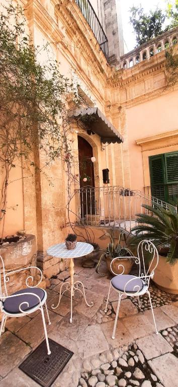 Balkón nebo terasa v ubytování SUD room Palazzo Rau della Ferla