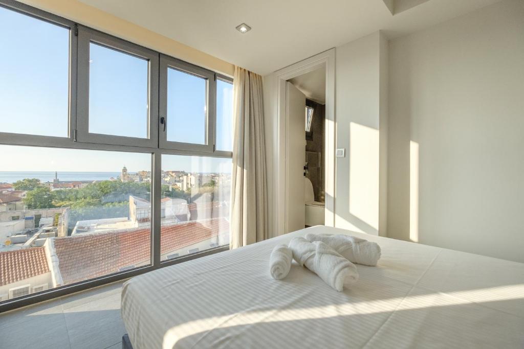 Beautiful view of Sky High Penthouse Rentals With Private Rooftop View