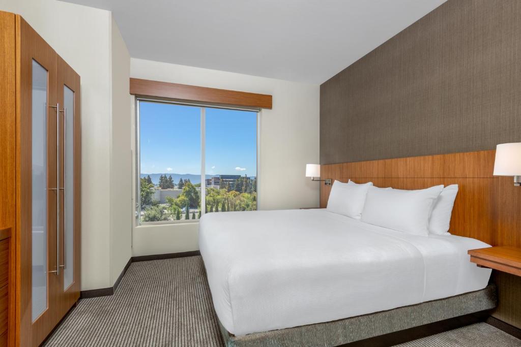 Hyatt Place San Jose Airport photo