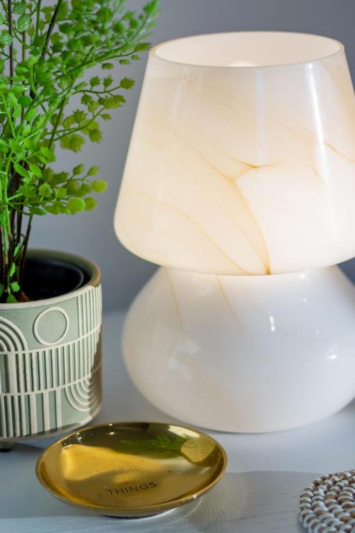 Best of Central Christchurch 2 bed 2 bath - Resim 35