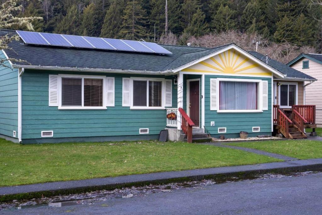 Elk Meadow Cabins 17A Gold Rush Suite, Orick (updated prices 2024)