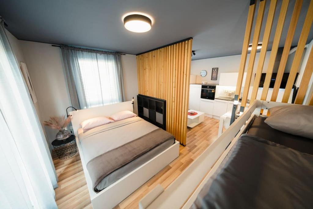 Cosy apartmentにあるベッド