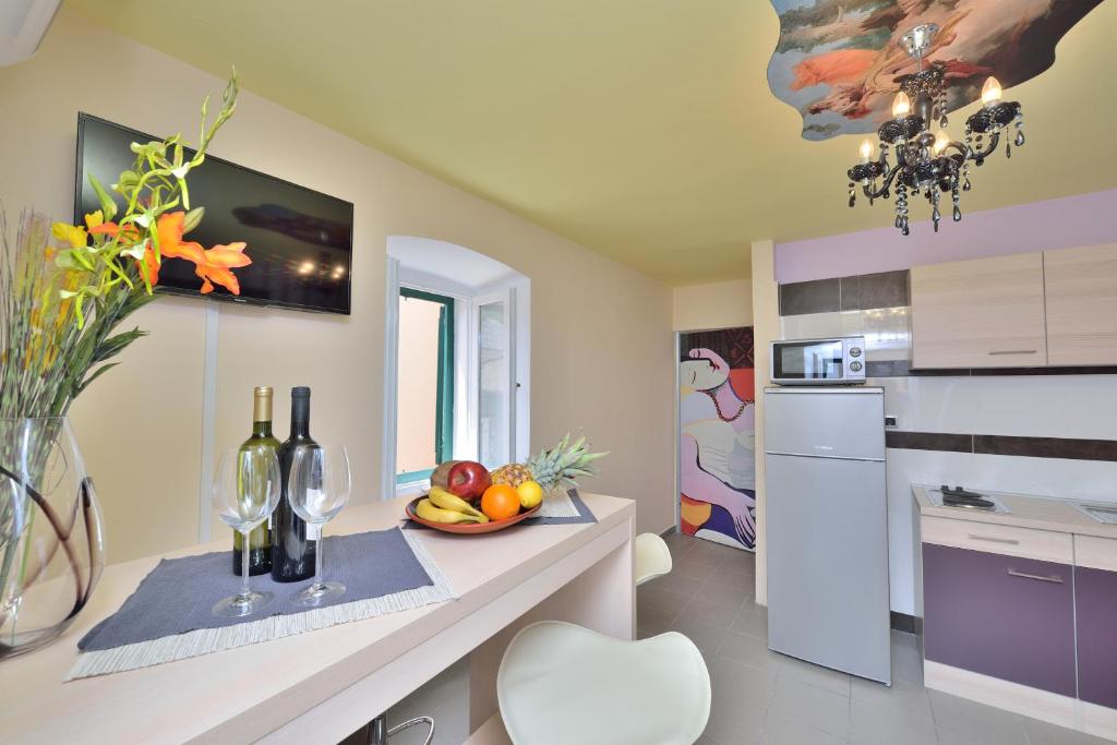 Kuchnia lub aneks kuchenny w obiekcie Apartments Carpe Diem