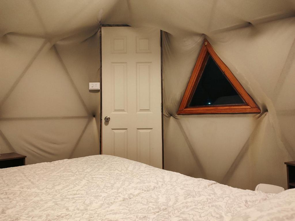Postel nebo postele na pokoji v ubytování DOMO CAMPING