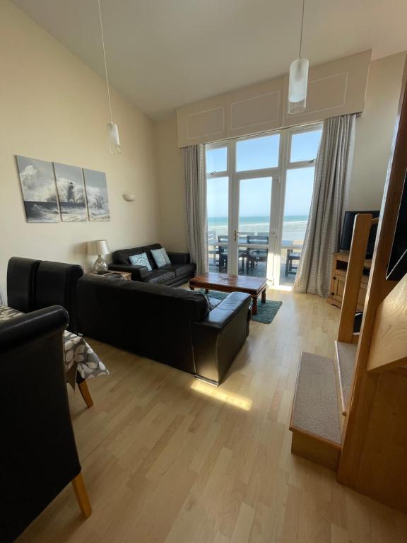 Seafront House 2 Golden Bay Holiday Village, Westward Ho (updated